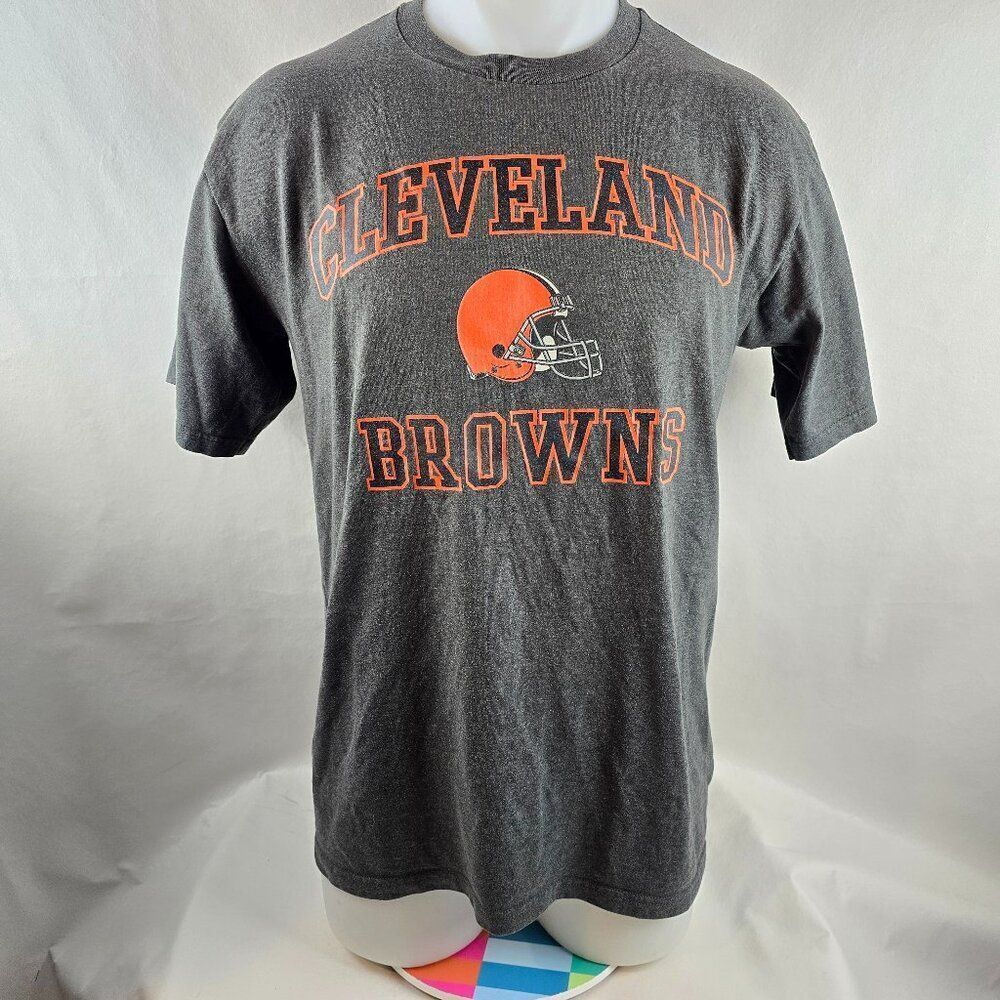 Cleveland Browns T Shirt Medium Grey NFL Apparel Football Graphic Tee Helmet